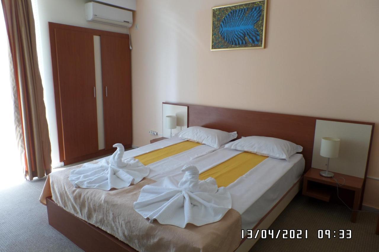 Hotel Metropol Mamaja Zewnętrze zdjęcie