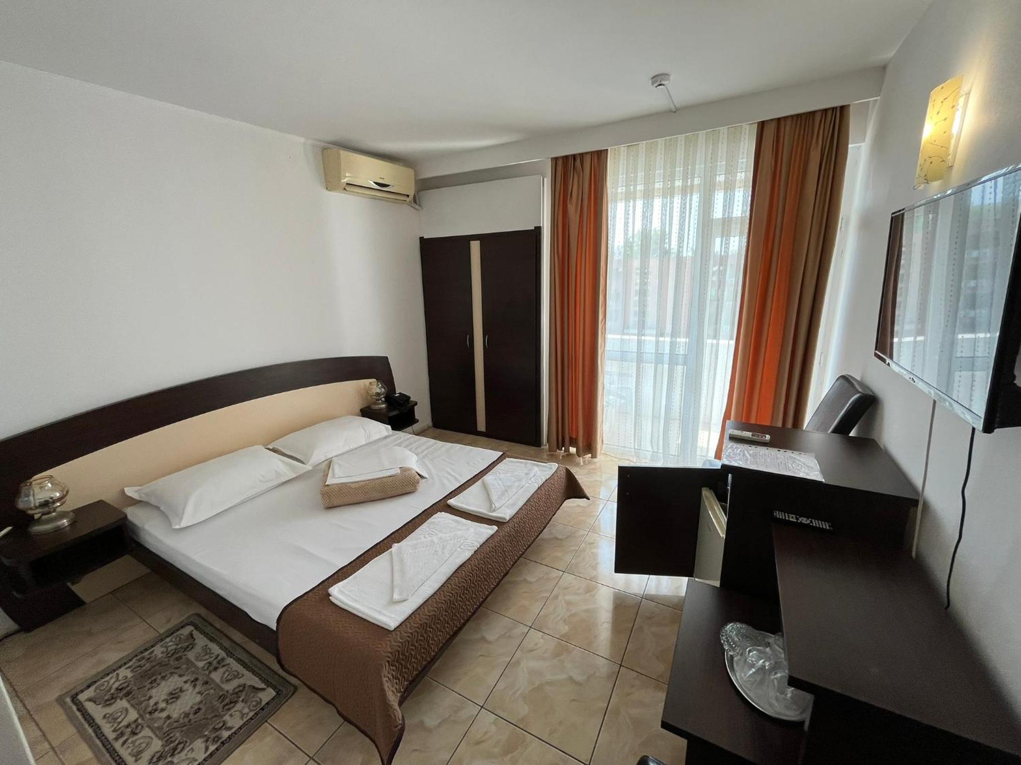 Hotel Metropol Mamaja Zewnętrze zdjęcie